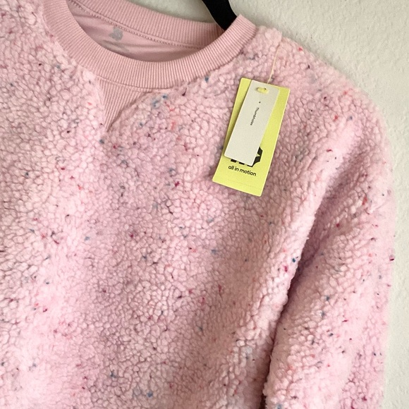 \All in Motion\ NWT Faux Shearling Pullover in Beyond Pink - Picture 4 of 16